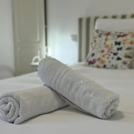 شقة Les Lys Jaunes - 4pers - Wi-fi - Parking Gratuit *